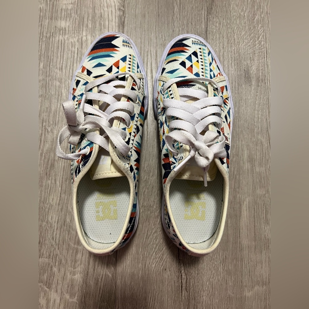 DC Shoes Manual Canvas Shoes - Tan Pattern - Womens Size 7